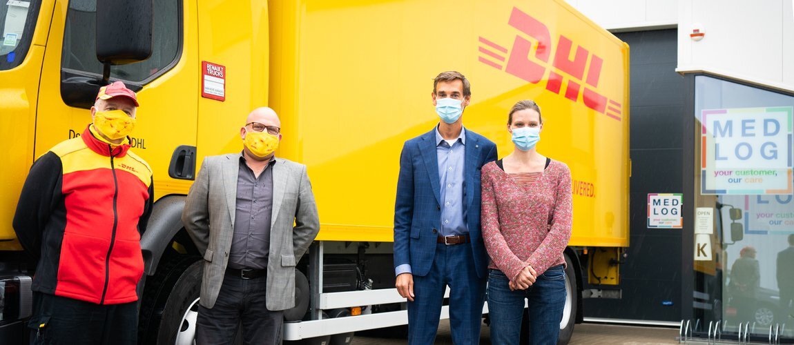 Filip Wautelet, CEO MedLog, with his DHL eCommerce account manager and driver
