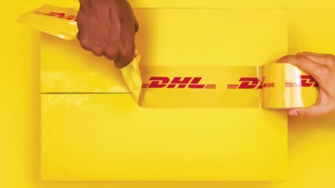 closing parcel with DHL tape