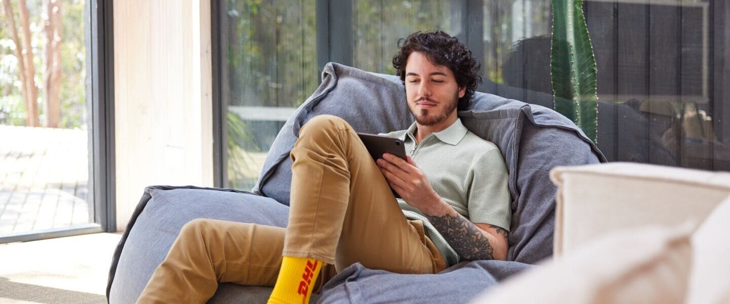 online shopper with tablet